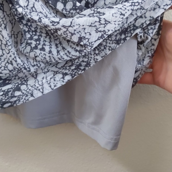 Grey body con mini dress with twist front … - Picture 3 of 5